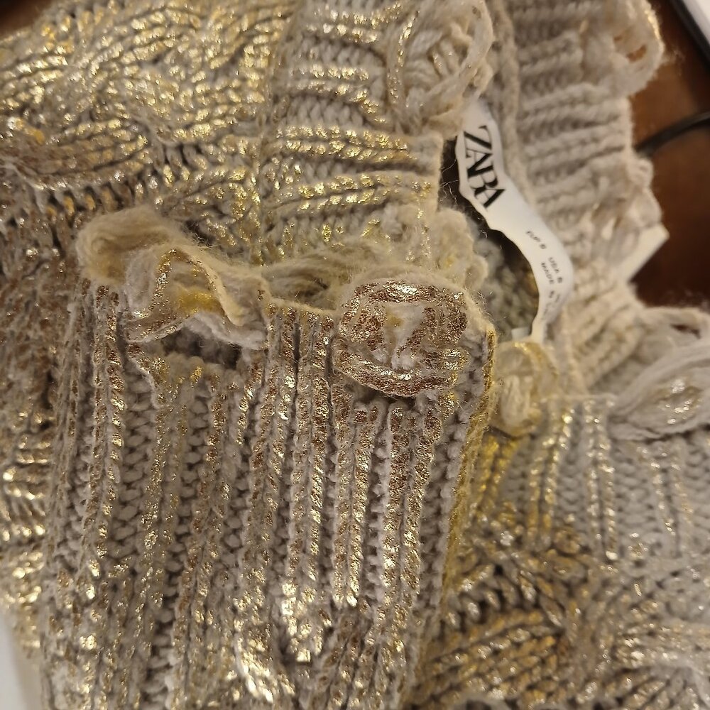 ZARA Cream with Metallic Gold Shimmer Wool Blend Crop Crew Cable Knit Sweater - Picture 9 of 12